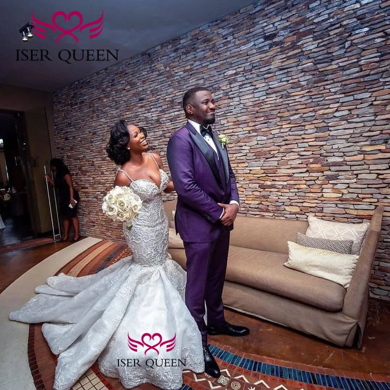 Свадебные платья на тонких бретельках с изящной вышивкой жемчугом бисером