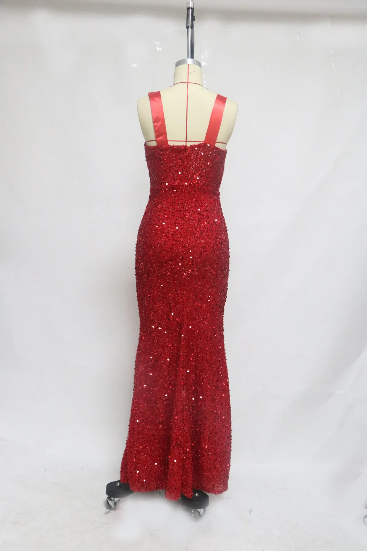 

Sexy Red Sequined Split Long Formal Prom Dresses with Detachable Train
