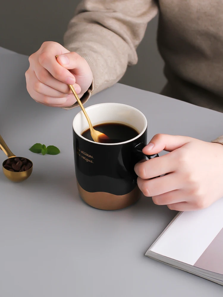 

Phnom Penh ceramic cup creative personality trend mug Nordic ins coffee cup for men and women couplesb coffee cup tumbler cup