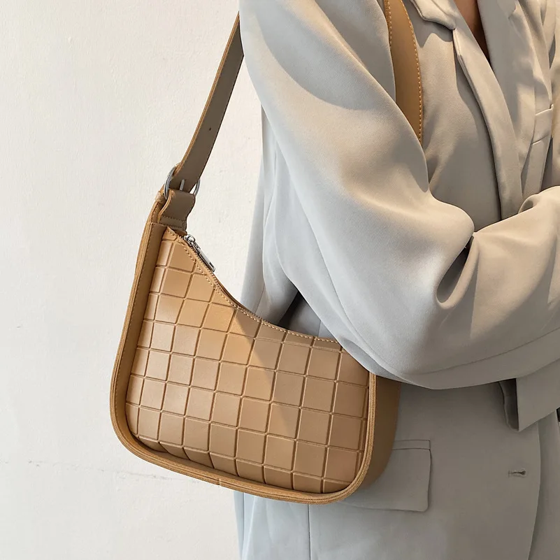 

High-quality Niche Design Handbags, Women's Bags, 2021 New Trendy Fashion Broadband Shoulder Bag, Advanced Sense of Armpit Bag