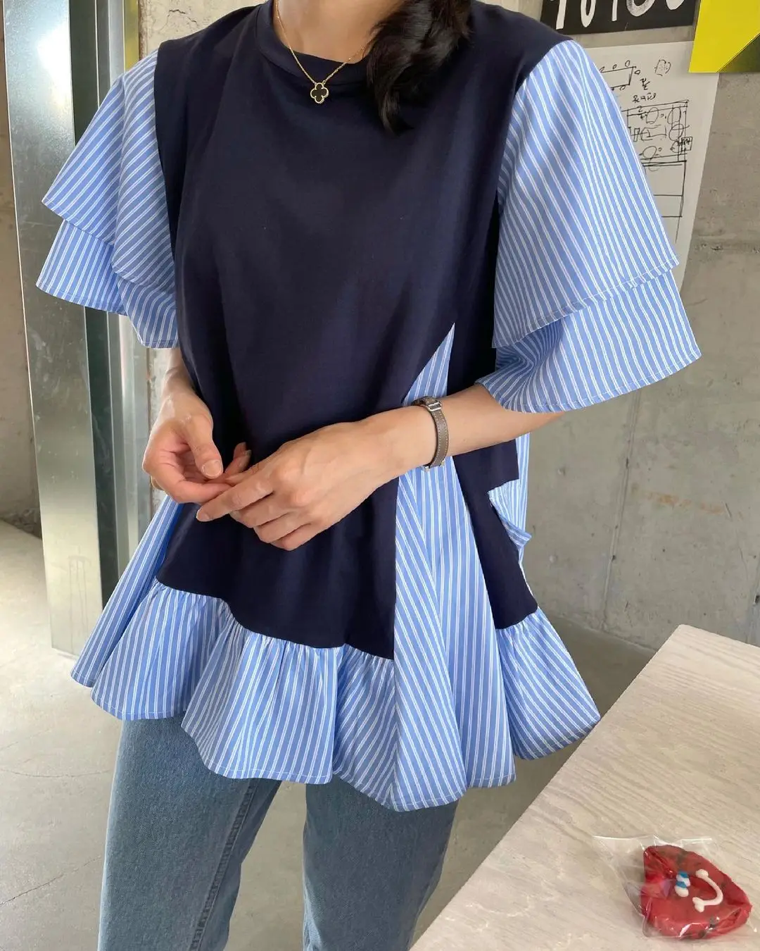 

Korean Style Summer Women Casual Loose Folds Stripe Patchwork Blouses Vintage Butterfly Sleeve O-neck Sexy Top Shirts