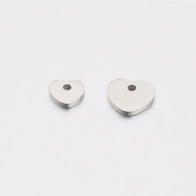

10pcs/bag Wholesale Lots Jewelry New Mirror Stainless Steel Lovely Pendant DIY Heart Accessories 1mm Thick Findings Components
