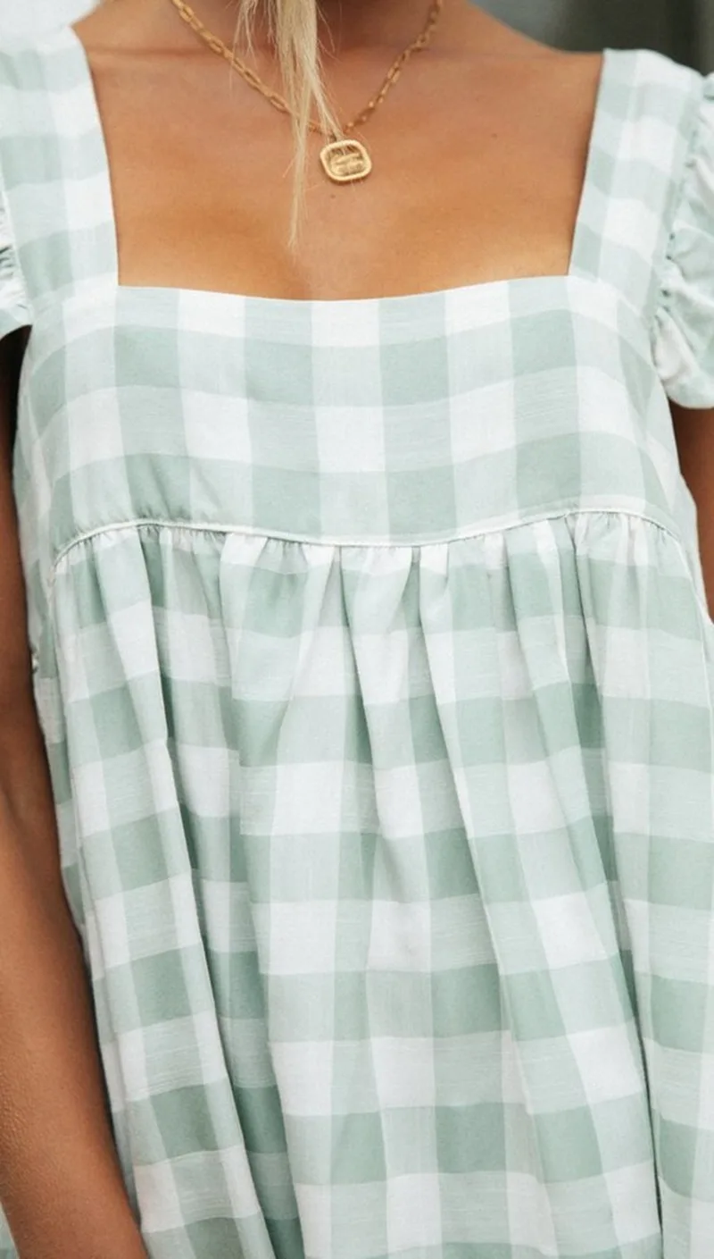 

2021 Spring New Style Women Fashion Plaid Sleeveless Dress Summer Woman Ruffles Spaghetti Strap Dresses Casual Vestido Feminino