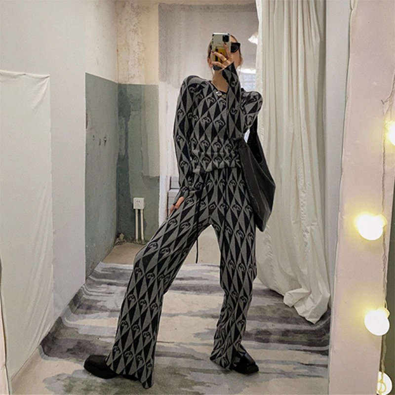 

Популярный весенне-осенний Женский комплект 2020, Модный повседневный Трикотажный костюм, универсальные брюки с круглым вырезом и длинными р...