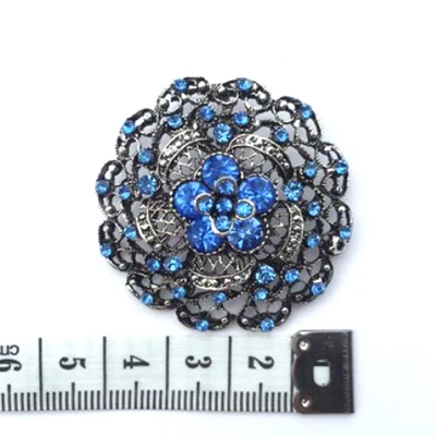 Blue Ретро серебро 4 см Ретро Древние аксессуары Стразы Декоративные пряжки из сплава Одежда Сумка Обувь DIY материалы пуговицы для одежды - Цвет: Blue