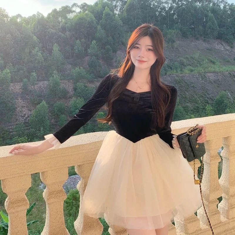 

Super Fairy Mesh Stitching Velvet Dress Women's Autumn and Winter Waist Slimming French Puff Short Skirt Retro Dress