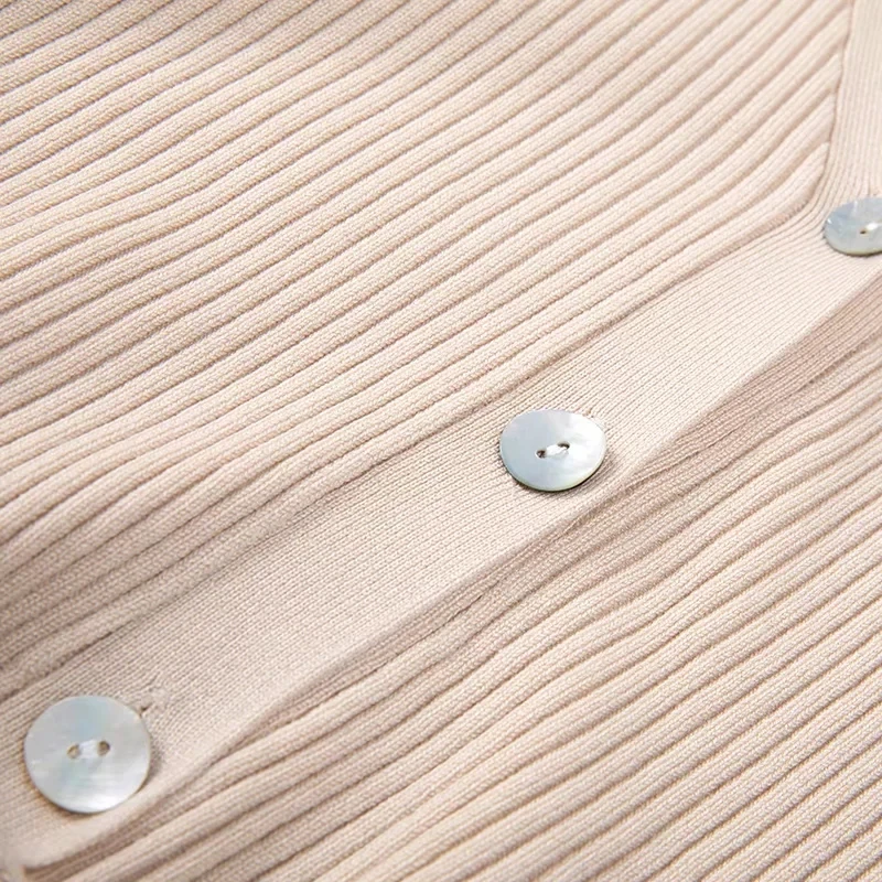 Женский укороченный кардиган с глубоким v-образным вырезом трикотажный свитер