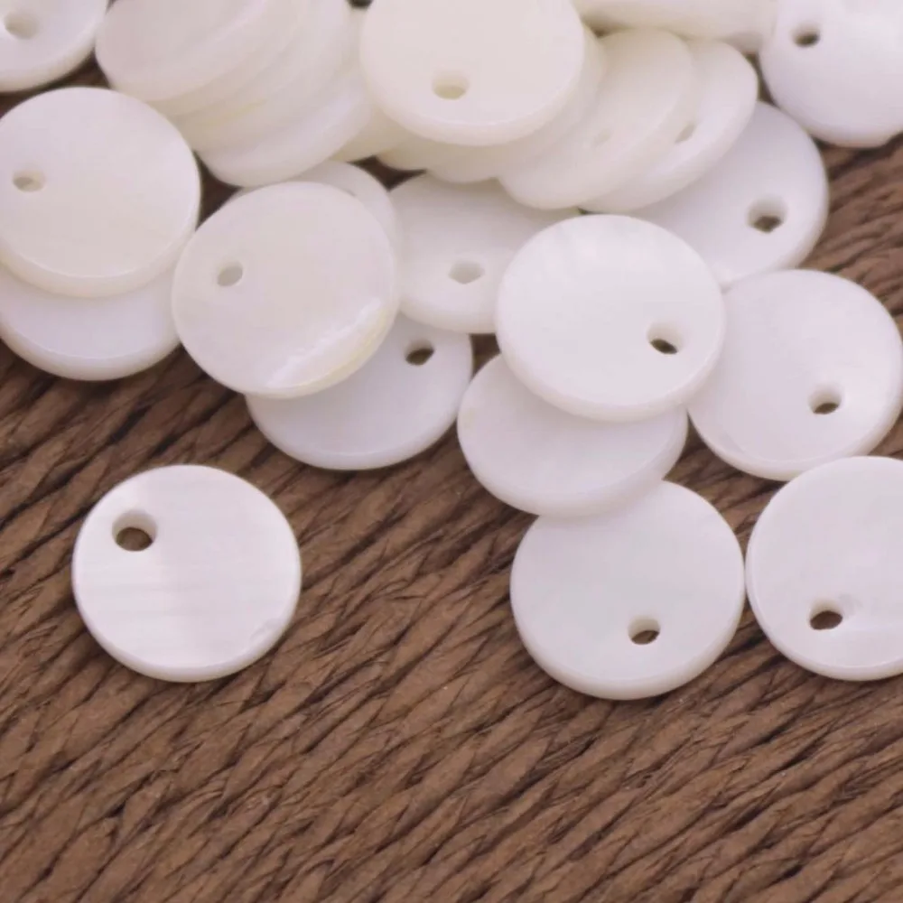 Монета ракушка натуральная белая перламутровая блестящие поделки 10 мм 15 на выбор