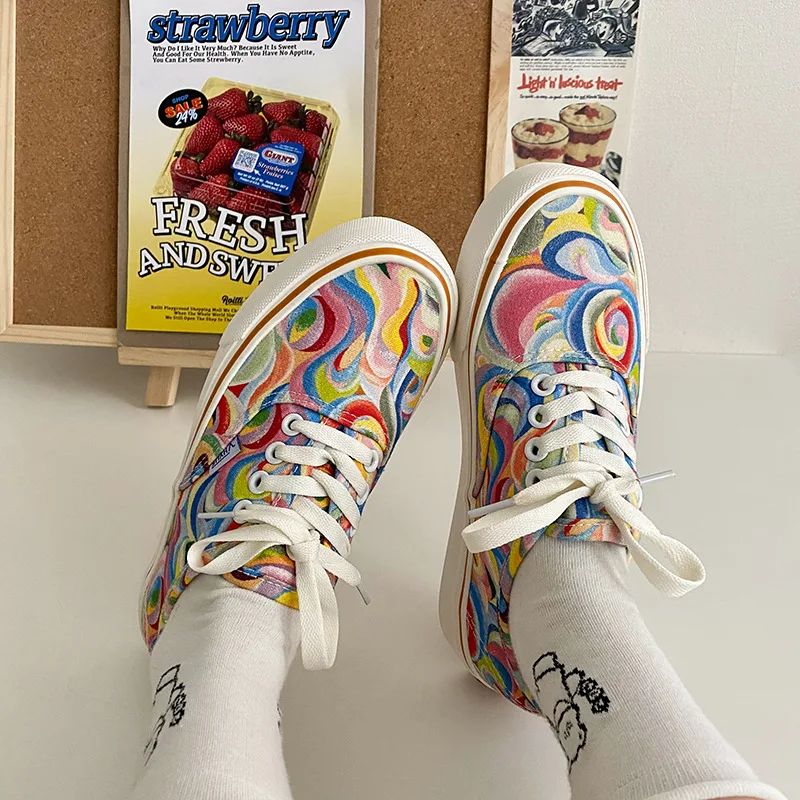 

Женские низкие кроссовки со шнуровкой, яркие разноцветные кроссовки, повседневная обувь для девочек 35-40, новинка 2021