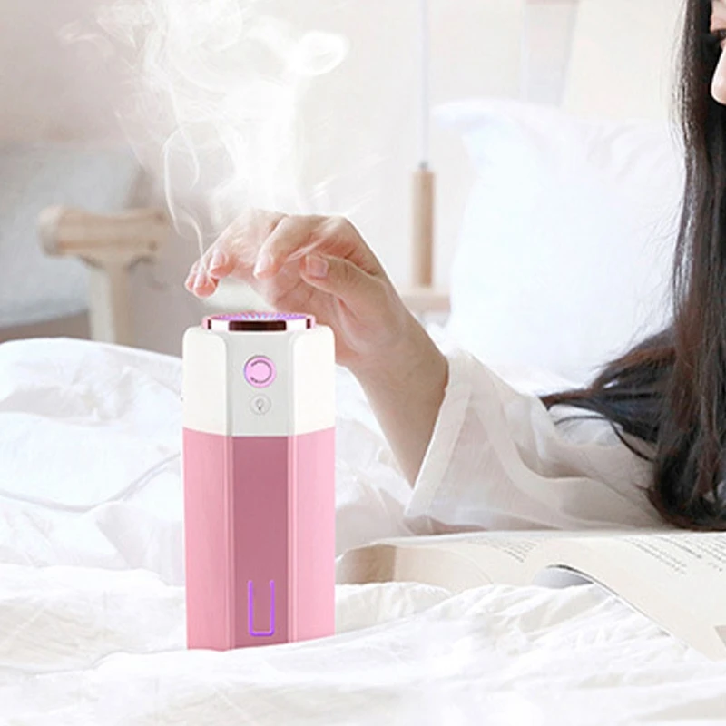 

300ML Car Air Purifier Electric Ultrasonic Electric Humidifier Aromatherapy Essential Oil Diffuser with LED Lights