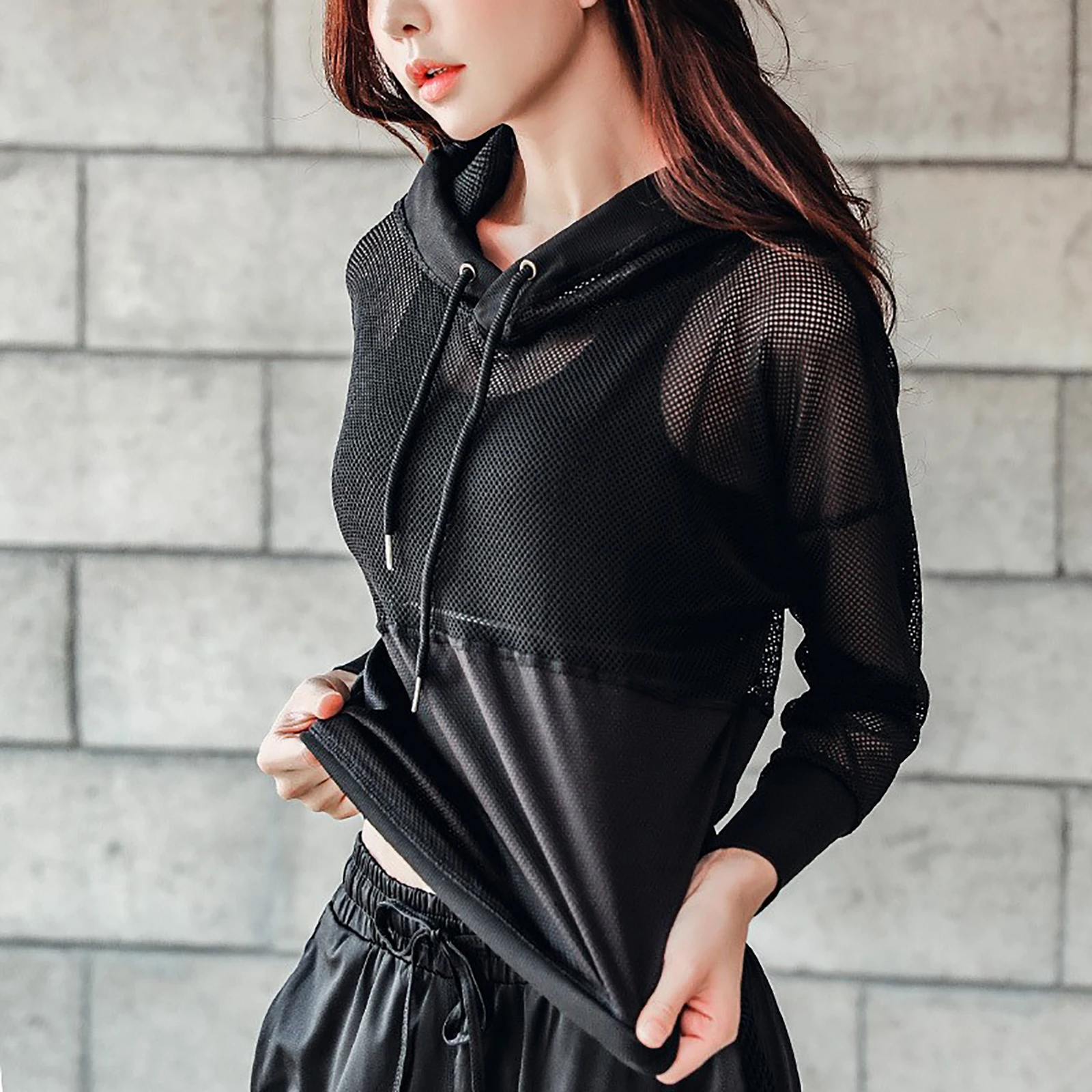 

Women Sportswear Long Sleeve Yoga Quick Dry Breathable Mesh Splice Running Yoga Shirts Top Sexy Ladies Gym Fitness Sports Shirt