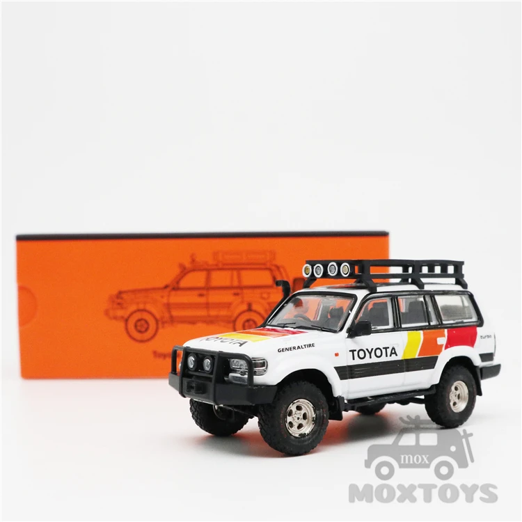 

GCD 1:64 Toyota Land Cruiser LC80 w/RoofRack RHD White Diecast Model Car