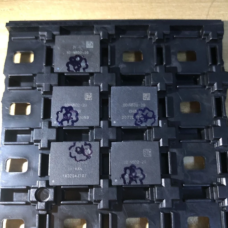 Free Shipping Hot Sell Cheap! 5PCS/LOT SDIN5D2-2G Flash 2GB CHIP IC in Stock | Мобильные телефоны и аксессуары