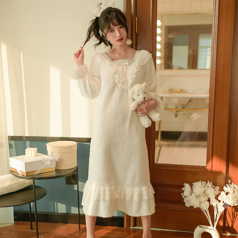 Autumn and Winter Thickened Flannel Nightdress Princess Style Sweet Coral Velvet Korean Cute Nightdress Women Long Sleep Tops