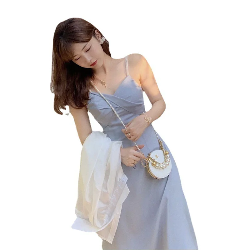

Dress 2021 Summer French First Love Tight Waist Temperament Goddess Style V-neck Double-Strap Dress Salt Hong Kong Style