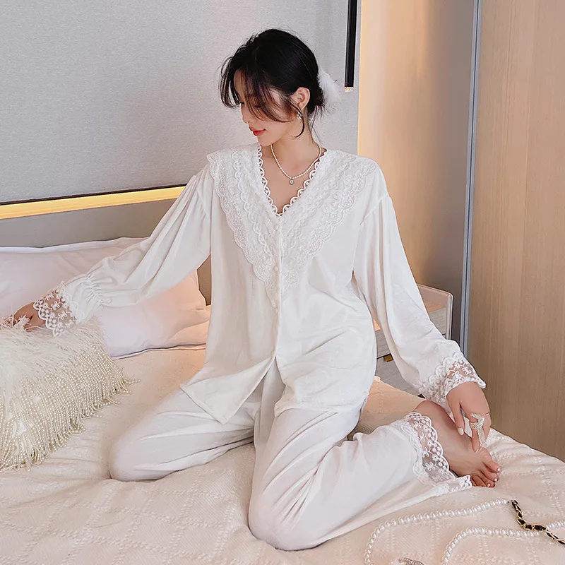 Gold Velvet Pajamas Women Spring and Autumn 2021 New Temperament Outer Wear Sexy Long-sleeved Suit Homewear