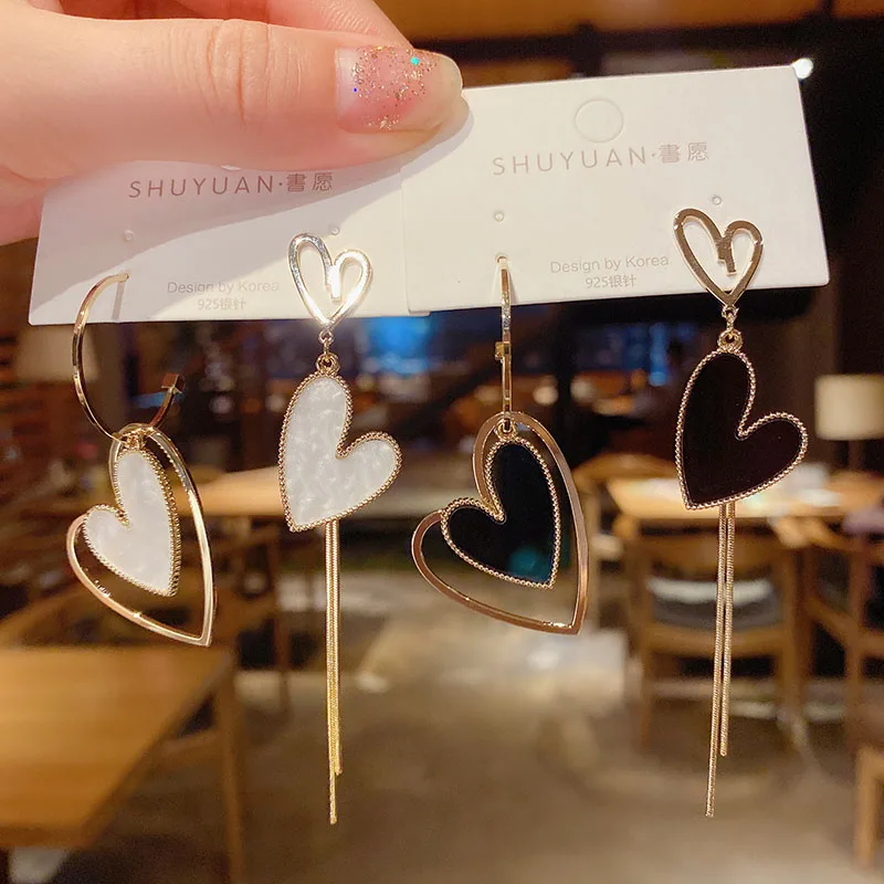 

Korean Asymmetric Love Heart Drop Earrings Black White Long Tassel Dangle Earrings for Women Big Exaggerated Party Jewelry