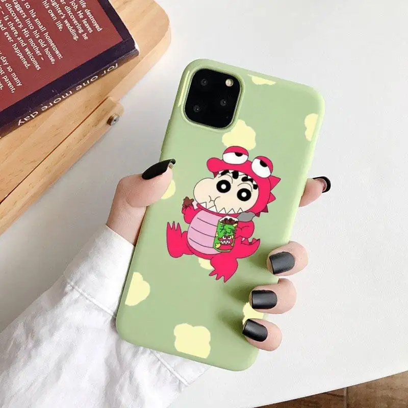 

Crayon Shin chan Funny Japan Anime Phone Case Green Candy Color for iPhone 6 7 8 11 12 s mini pro X XS XR MAX Plus