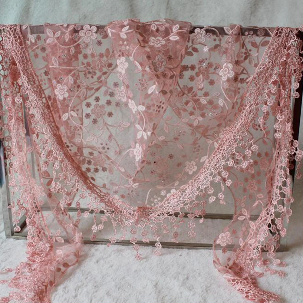 Женская кружевная шаль элегантная однотонная красного и розового цвета с