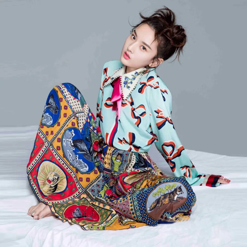 

Song Zuer with the paragraph 2019 autumn and winter women's lapel long sleeve bow shirt + retro printed skirt set
