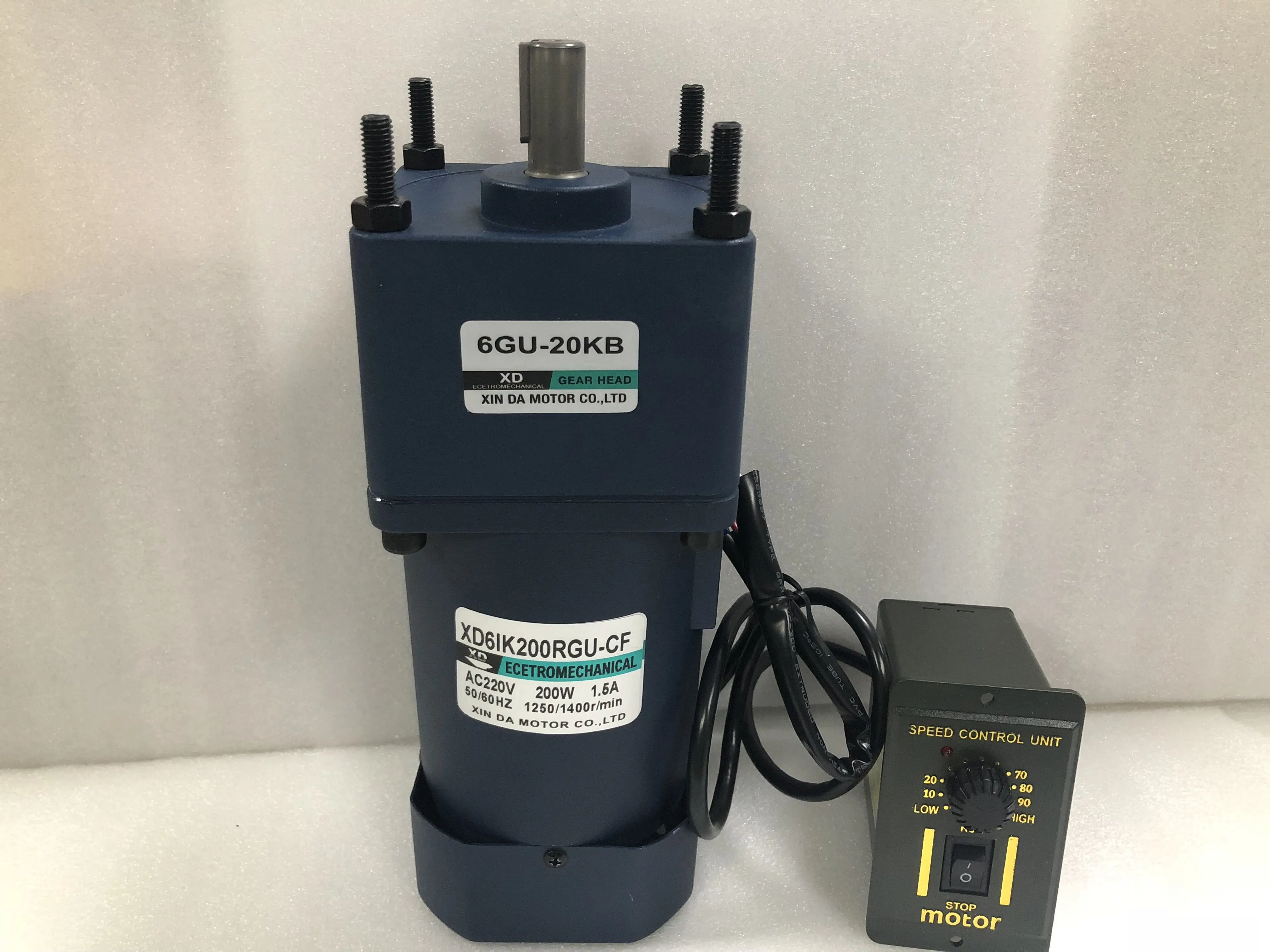 Мотор-редуктор переменного тока 200 Вт (мотор + регулятор скорости) 220 В однофазный