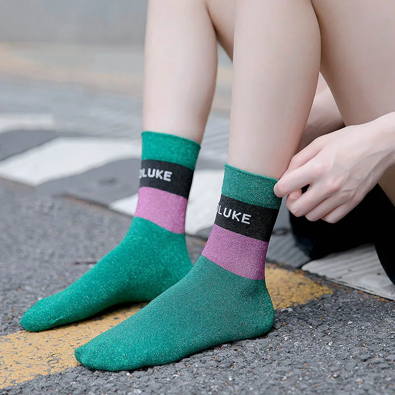 Японская мода на каждый день &quotGOODLUCK с надписью забавными буквами креативный