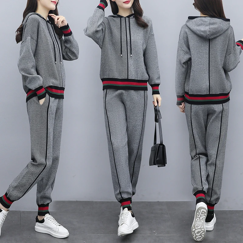 Осенний женский серый вязаный костюм комплект из двух предметов свитер с