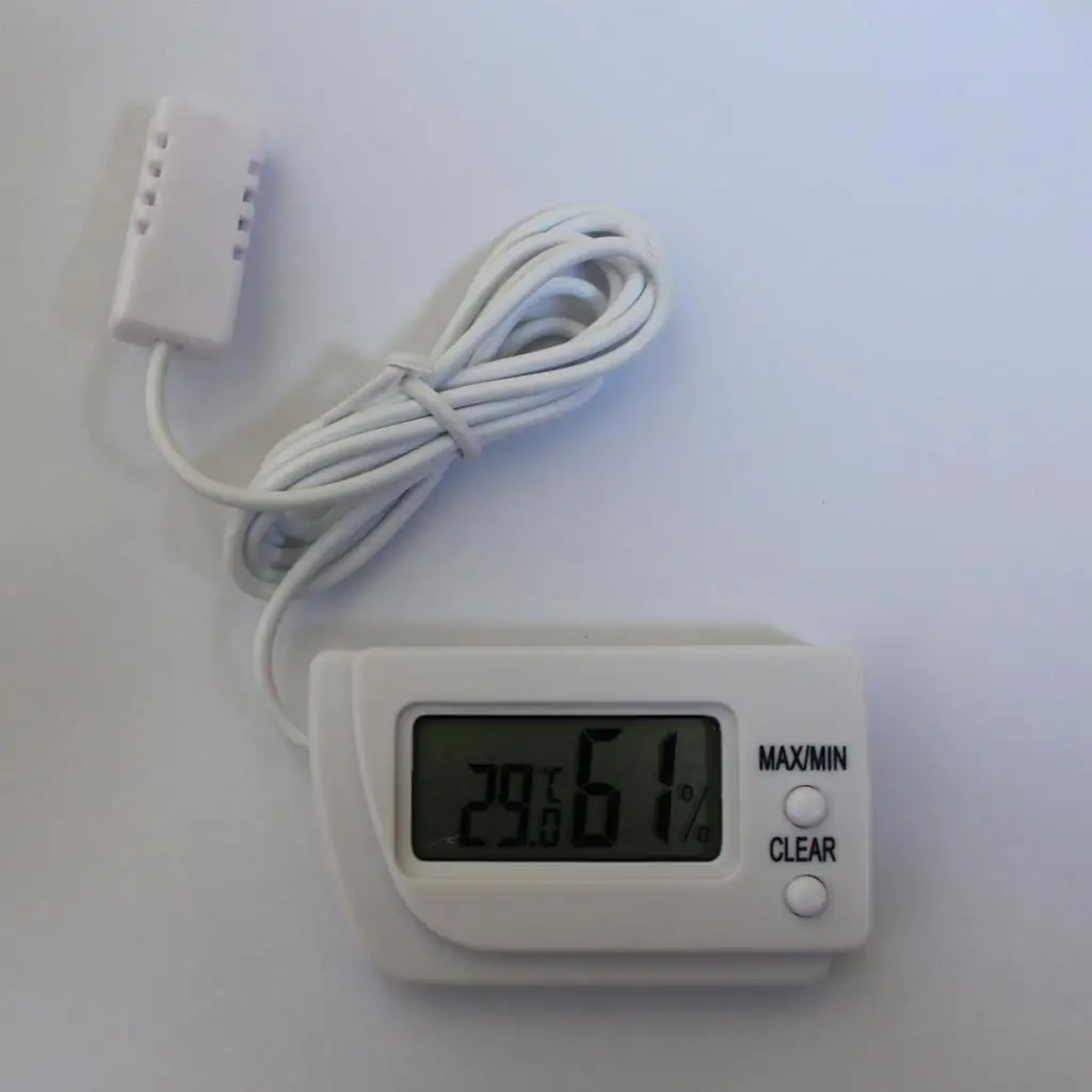 

Digital Temperature and Humidity Meter Tortoise Hatching Eggs Thermometer