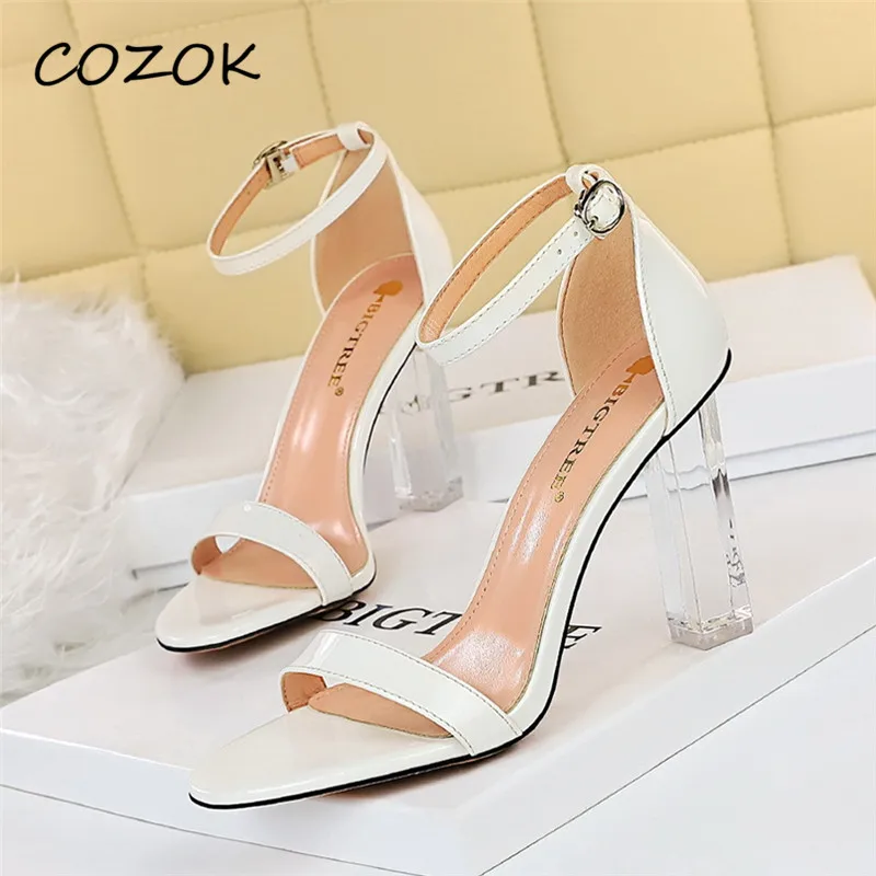 

2021 женские сандалии на каблуках прозрачная Повседневная модная сексуальная обувь для женщин