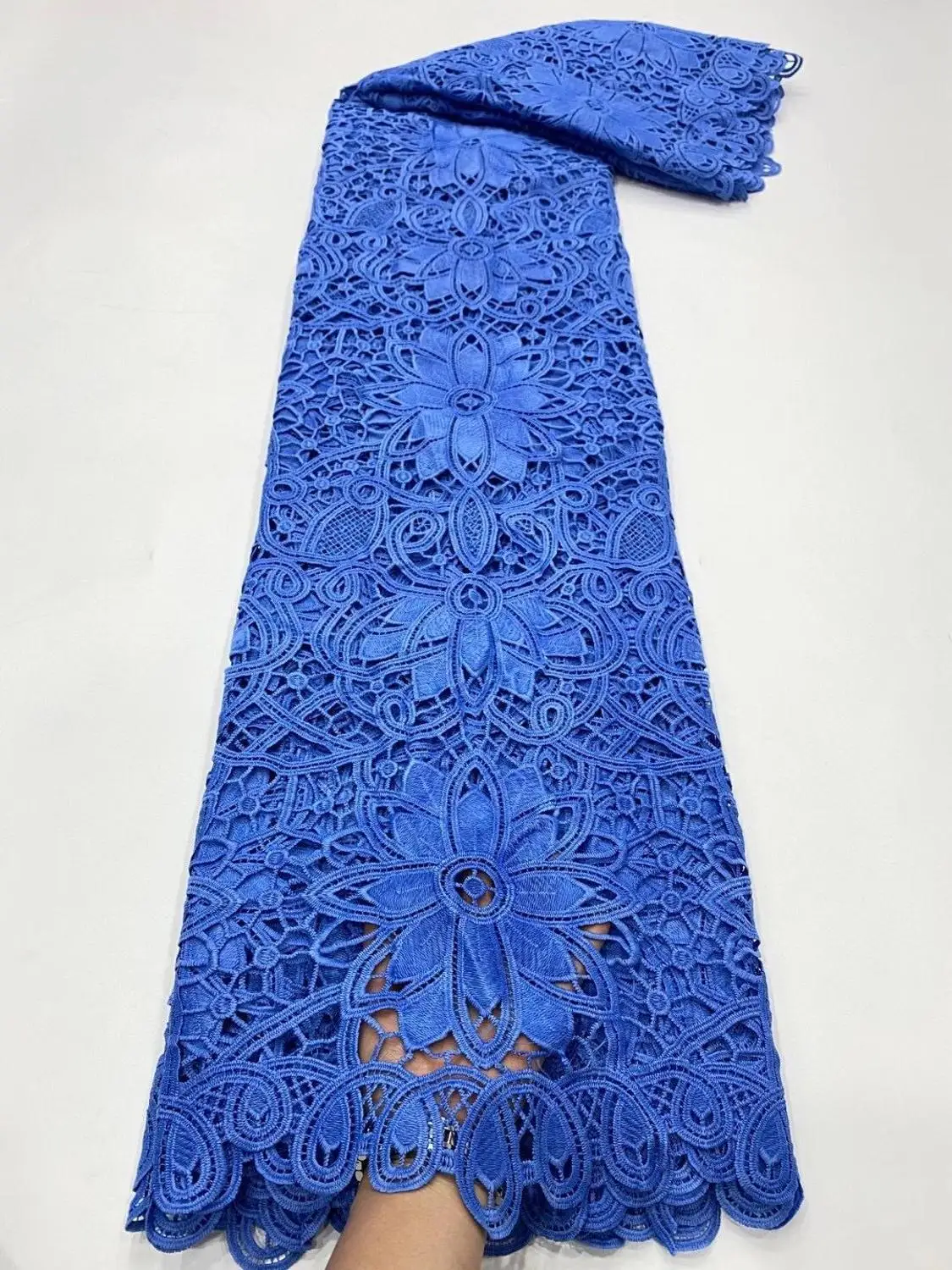 

Latest African Cord Lace Fabric High Quality Water Soluble Milk Silk Lace French Guipure Lace Fabric For Wedding Festivals Sew