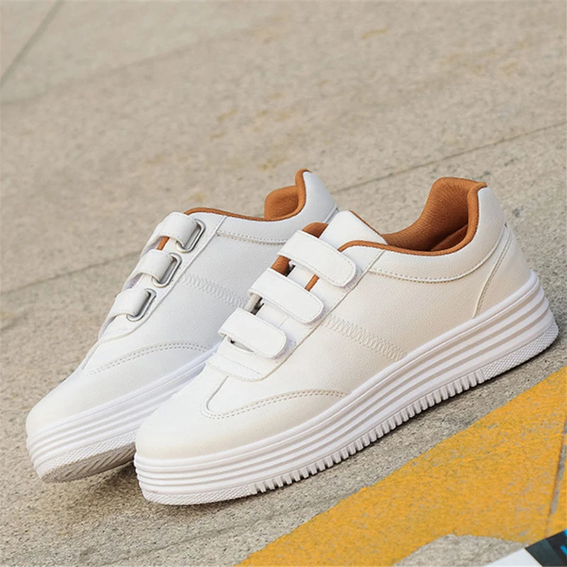 Модная белая Вулканизированная обувь на платформе Сезон весна Спортивная