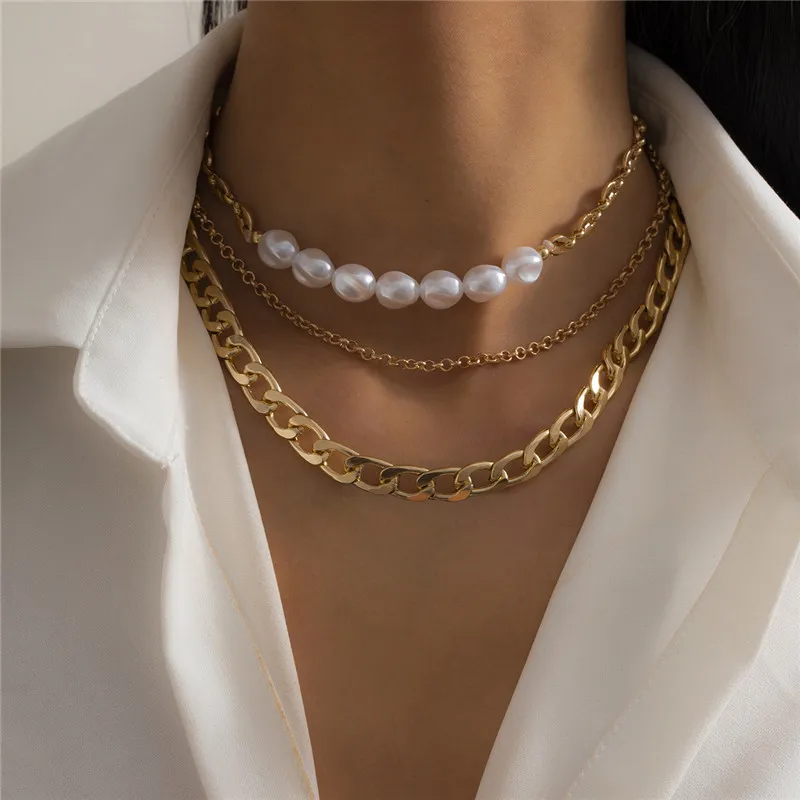 

Retro Women's neck Chain Splicing Round Bead Temperament Baroque Suspension Chain Clavicle Necklace Korean Version POP Jewelry