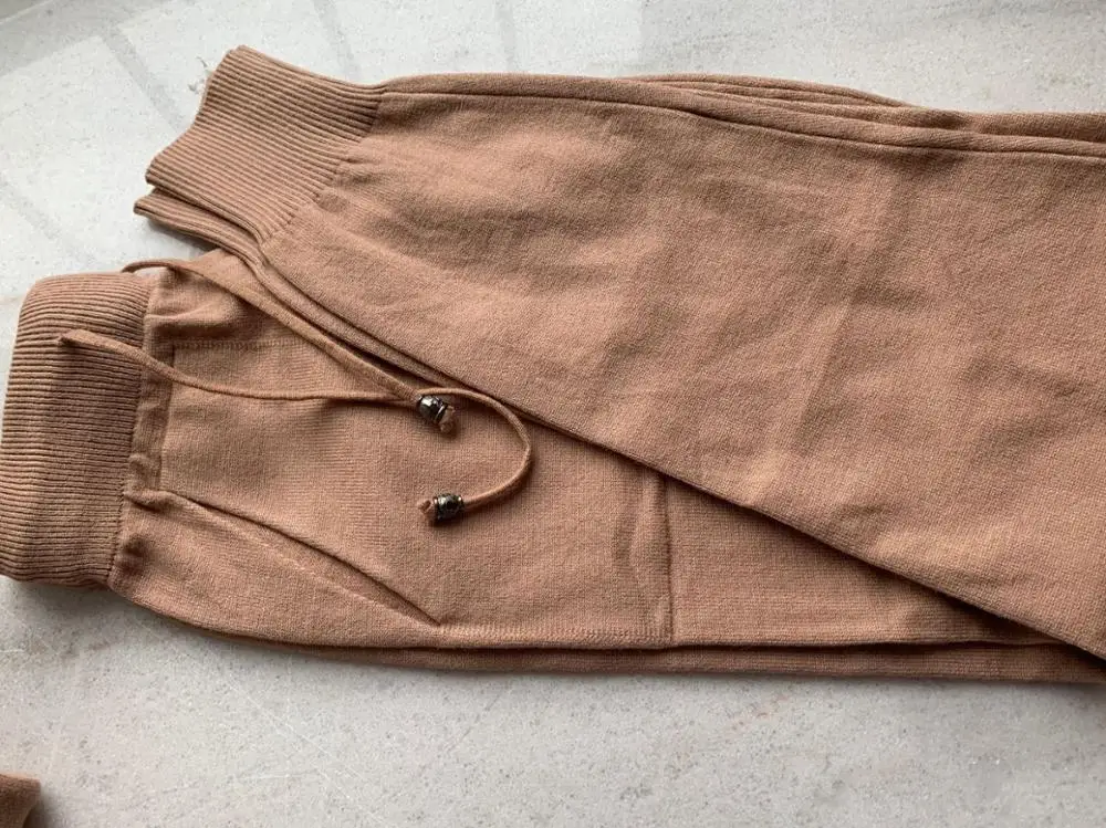 

Women Knit Tracksuit Sweater and Pants Suits Geometric Pattern Pullover Jumpers +Long Trouser Female Knitting Clothing Suits