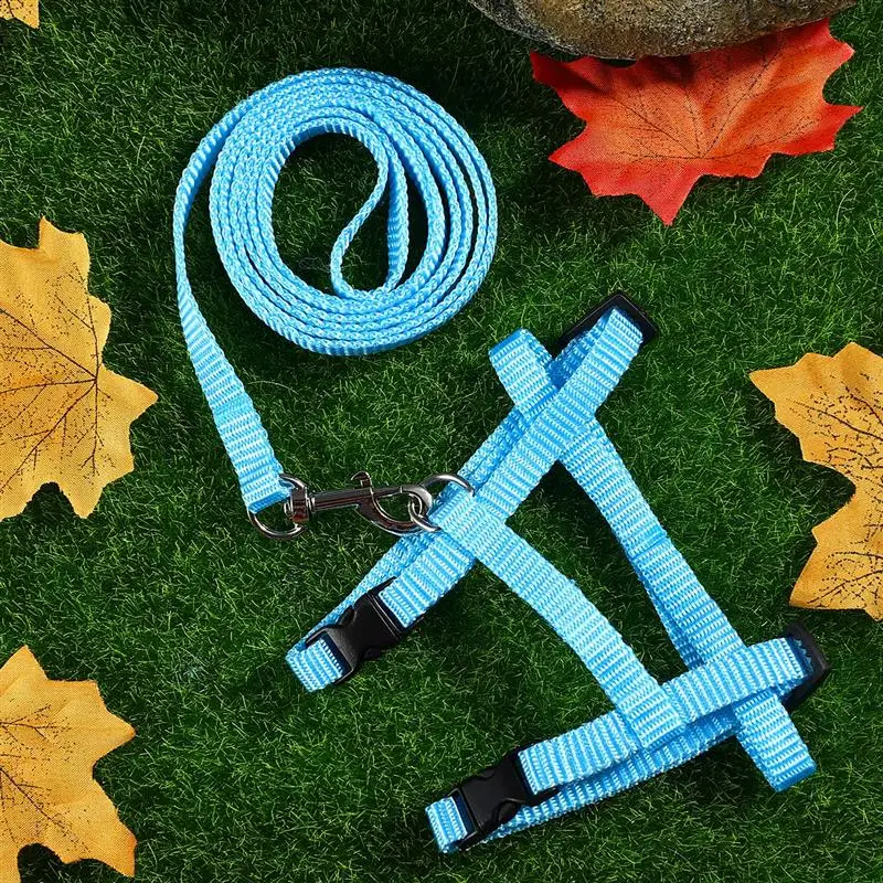 

1PC Rabbit Harness Adjustable Practical Soft Leash Pet Supplies Rope for Bunny Small Pet Rabbit (Random color)