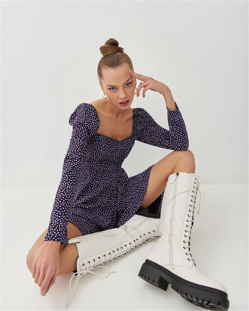 Богемские женские осень-зима платье с квадратным вырезом пышными рукавами