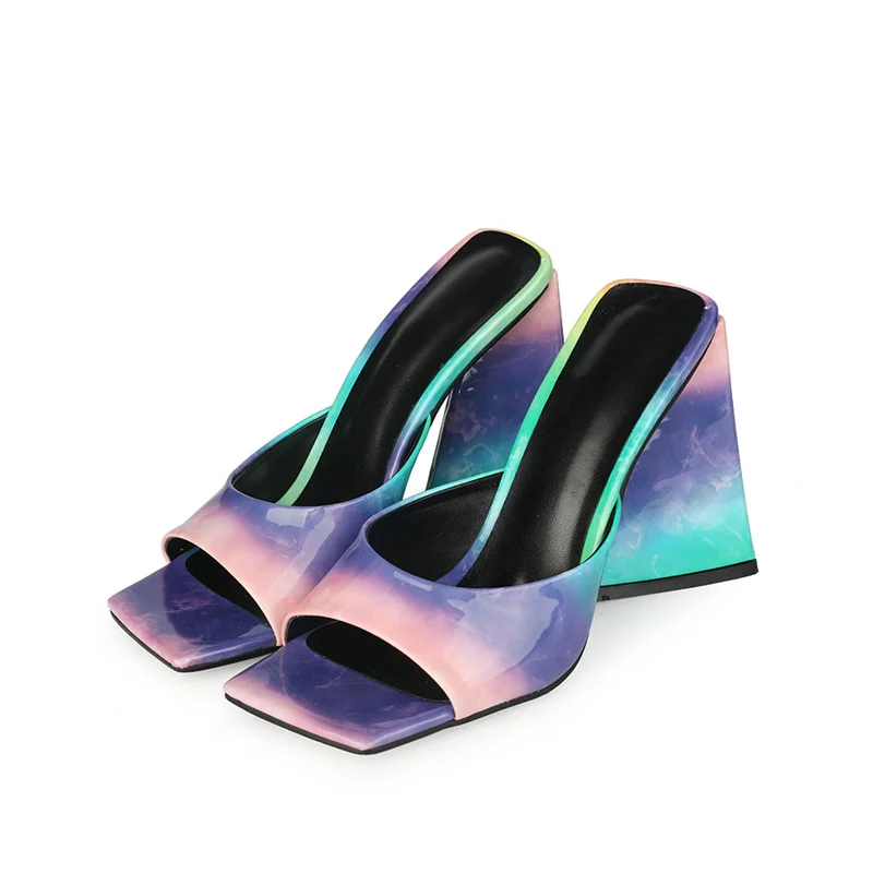 В богемном стиле Легкие женские кожаные Вьетнамки Странный толстый каблук Сезон