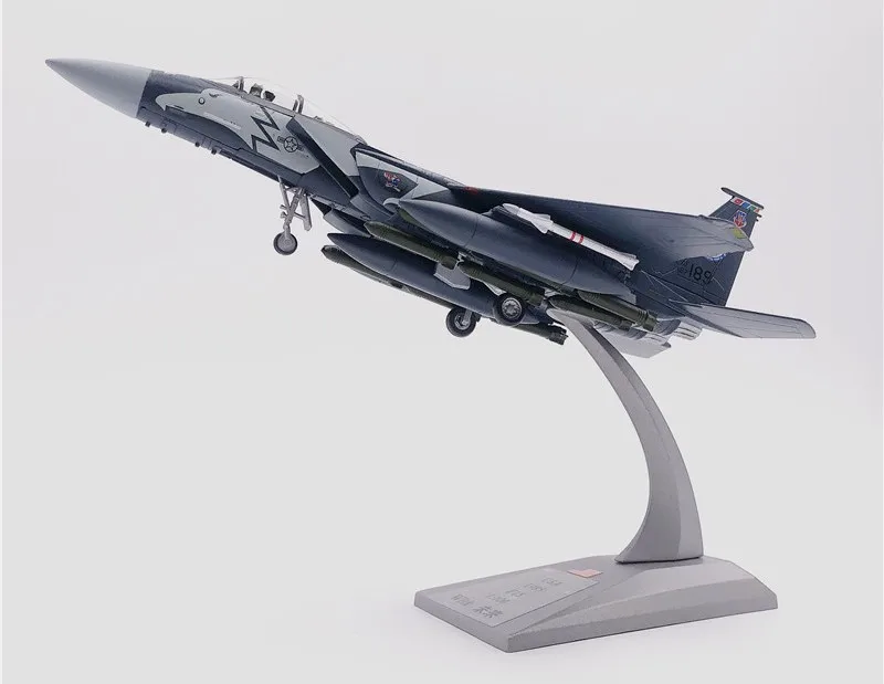 Модель Wltk USAF F-15E Strike истребитель Eagle 1/100 |