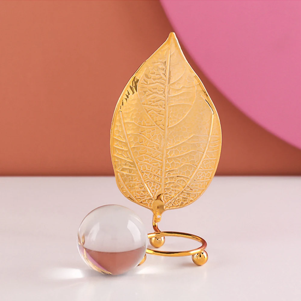 

Nordic Crystal Ball Golden Leaf Ornaments Light Luxury Golden Iron Crafts Creative Home Decor Cabinet Porch Desktop Decoration