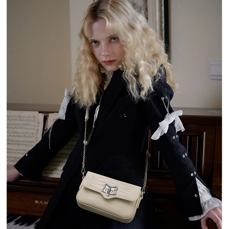 

FOXER Summer Leather Crocodile Grain Messenger Bag Woman Fashion All-Match Shoulder Bag High Quality Chain Girl Mini Square Bag