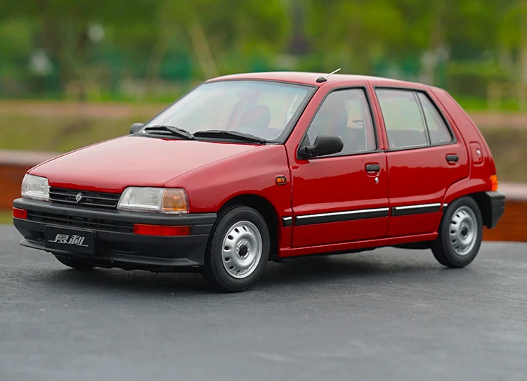 Оригинальный авторизованный подлинный 1:18 Yiqi китайский Тяньцзинь Xiali TJ7100