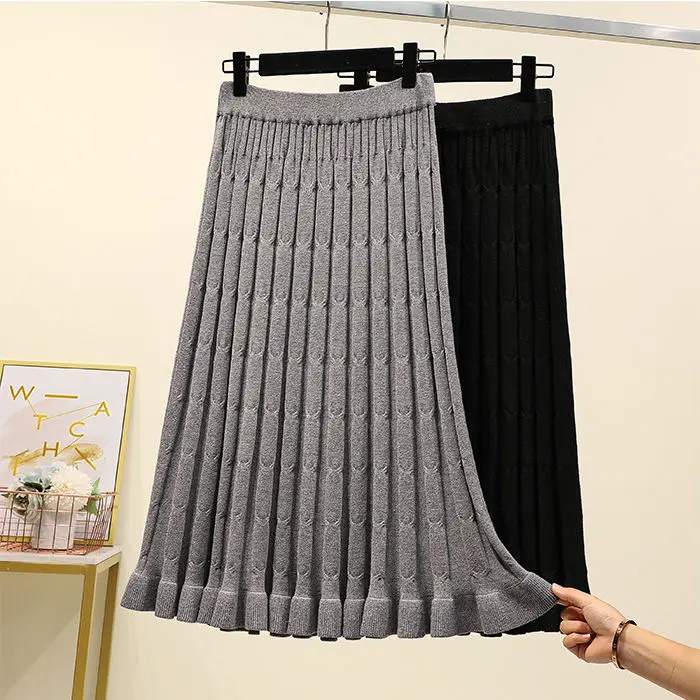 Женская трикотажная юбка средней длины однотонная плиссированная А-силуэта с