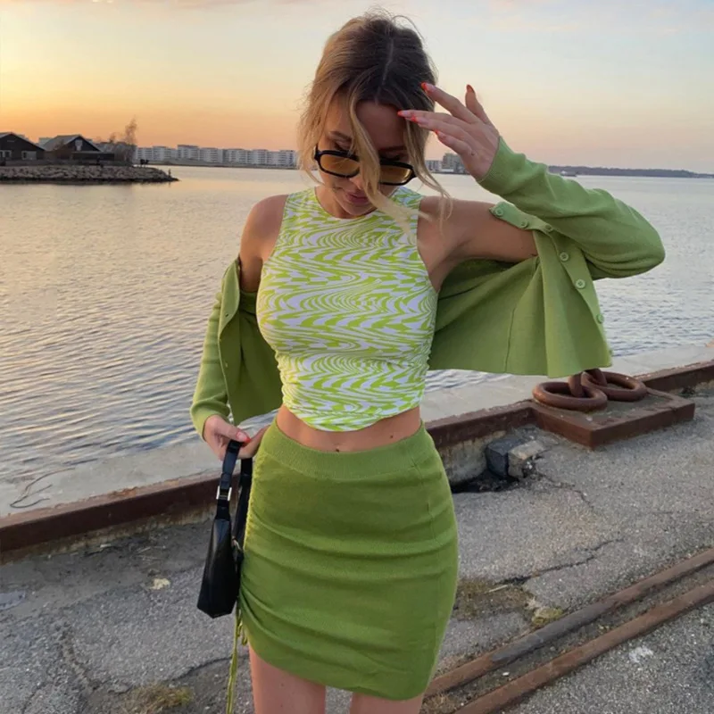 

Lady Tops Sexy Style 2021 Summer Women's Round Neck Vest Navel Bare Slim Tank Tops Thin Inner Vest All-matching Casual Blouses