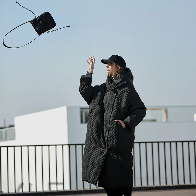 Женская Толстая зимняя теплая пуховая куртка оверсайз с капюшоном оригинальный