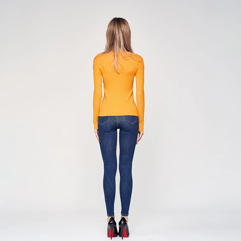 

Phi Phi Star Brand autumn and winter new Korean version of the self-cultivation basic v-neck pullover sweater