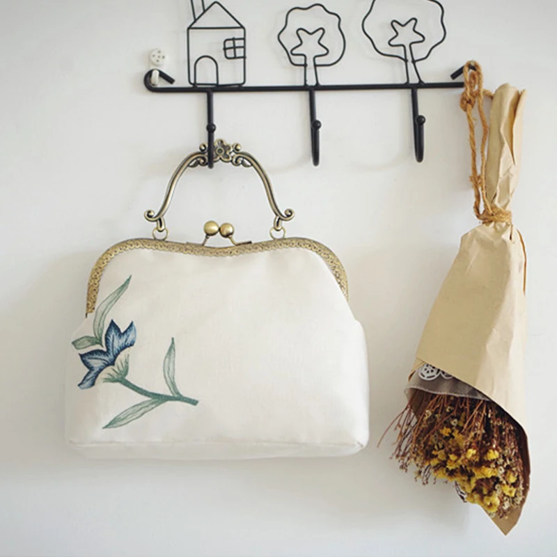 Новинка 2020 оливковая мини-сумка в стиле мори с ротом и металлической рамкой