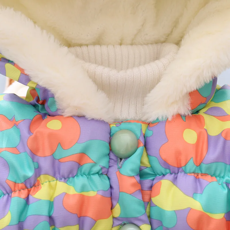 Цветное пальто для новорожденных девочек зимнее с капюшоном теплая и мягкая