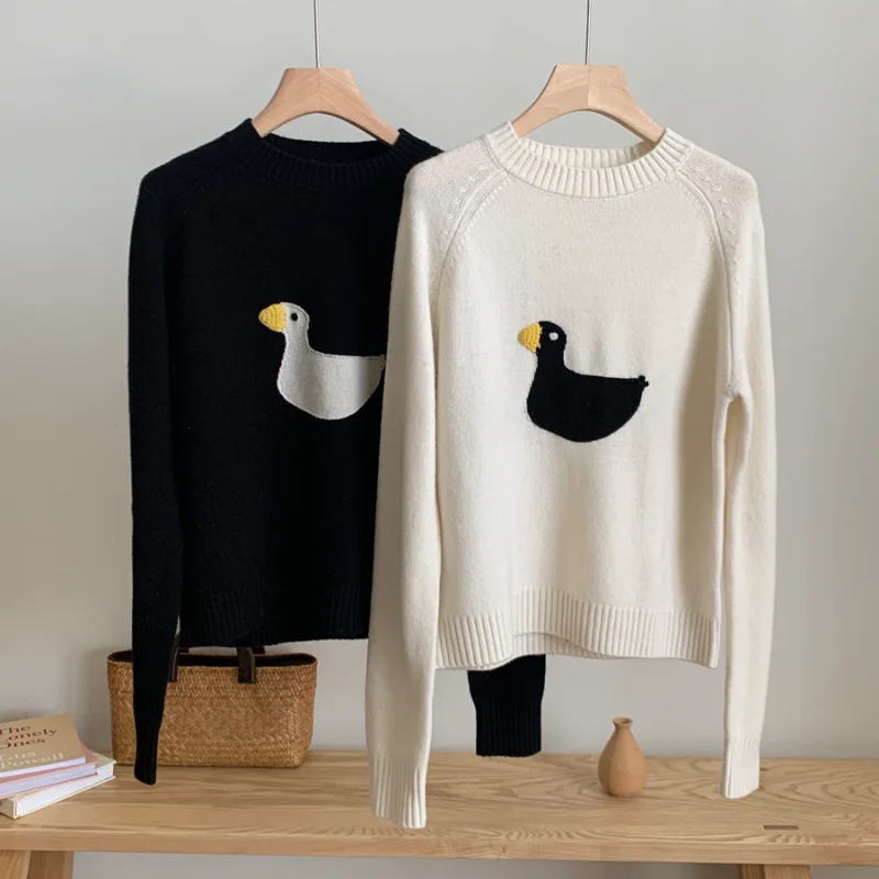 2021 hot sale spring and autumn new fashion Cartoon loose knitted top sweaters for women