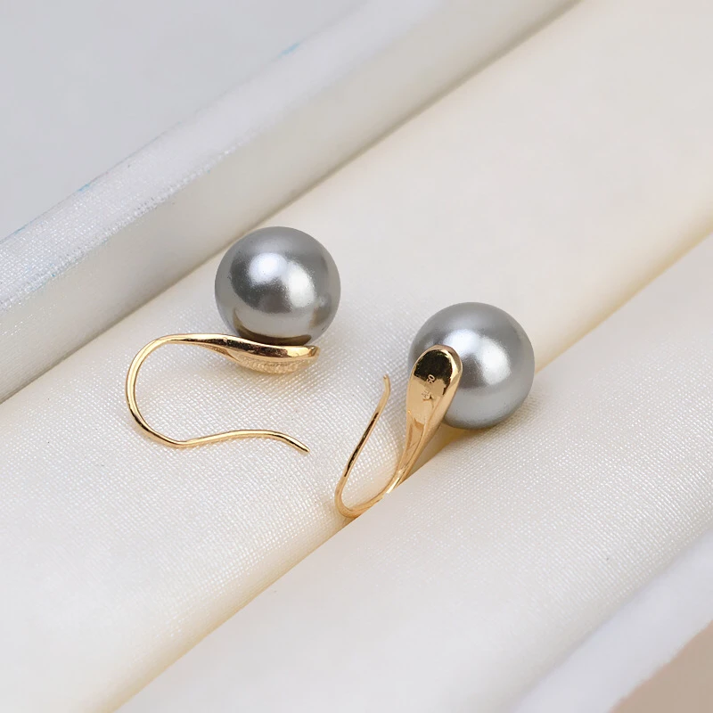 Рисунок 2 - Оригинальные золотые серьги в форме сердца AU 750 18K