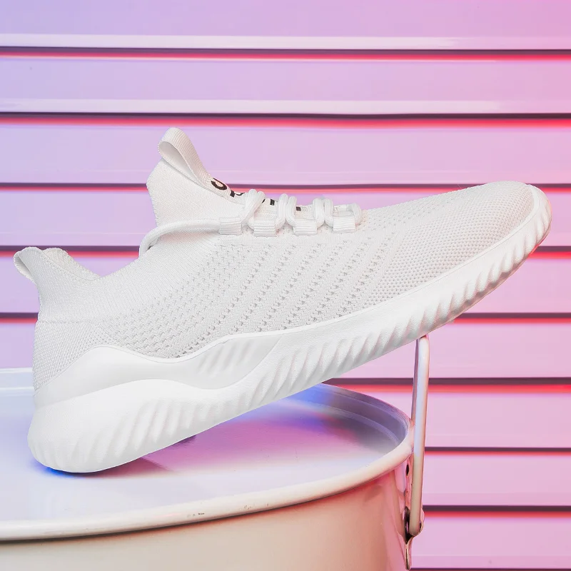 

Легкие мужские повседневные кроссовки, сетчатые Дышащие Модные Белые мужские кроссовки, сезон весна-лето 2021, спортивные удобные кроссовки ...