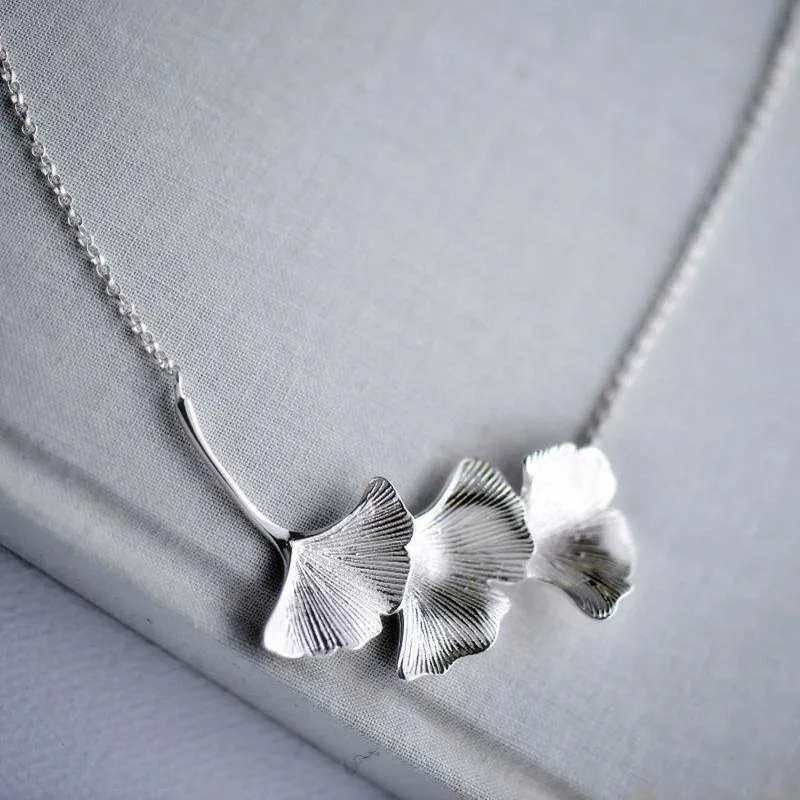 Женское Ожерелье гинкго билоба короткая цепочка на ключицы из стерлингового